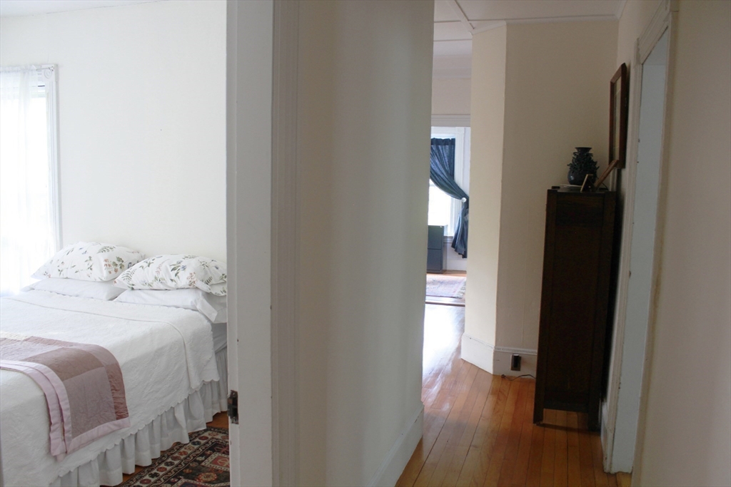 254 Lincoln Property Photo 27