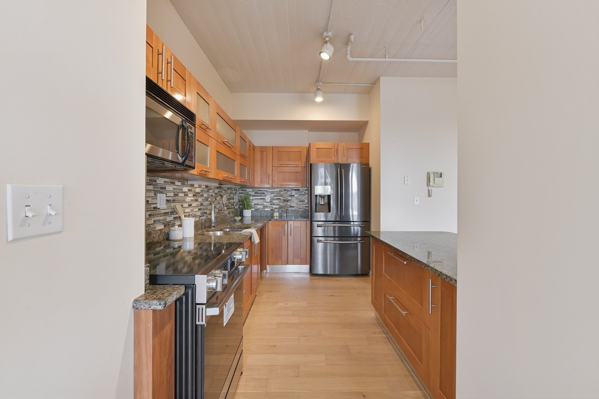 210 South Street # 6 Property Photo 5