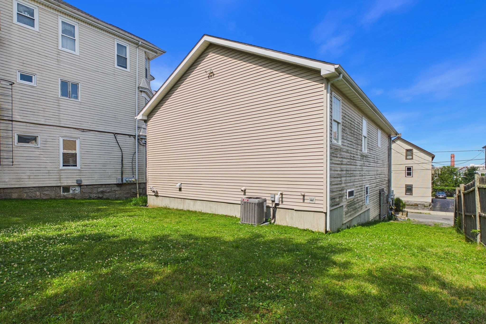 212 Haffards St Property Photo 3