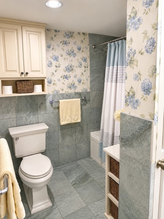 40 Village Rd. # 602 Property Photo 27