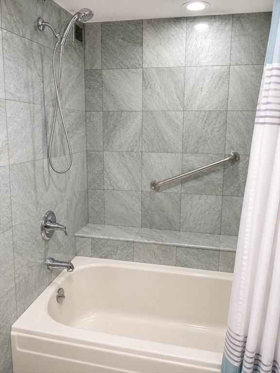 40 Village Rd. # 602 Property Photo 29