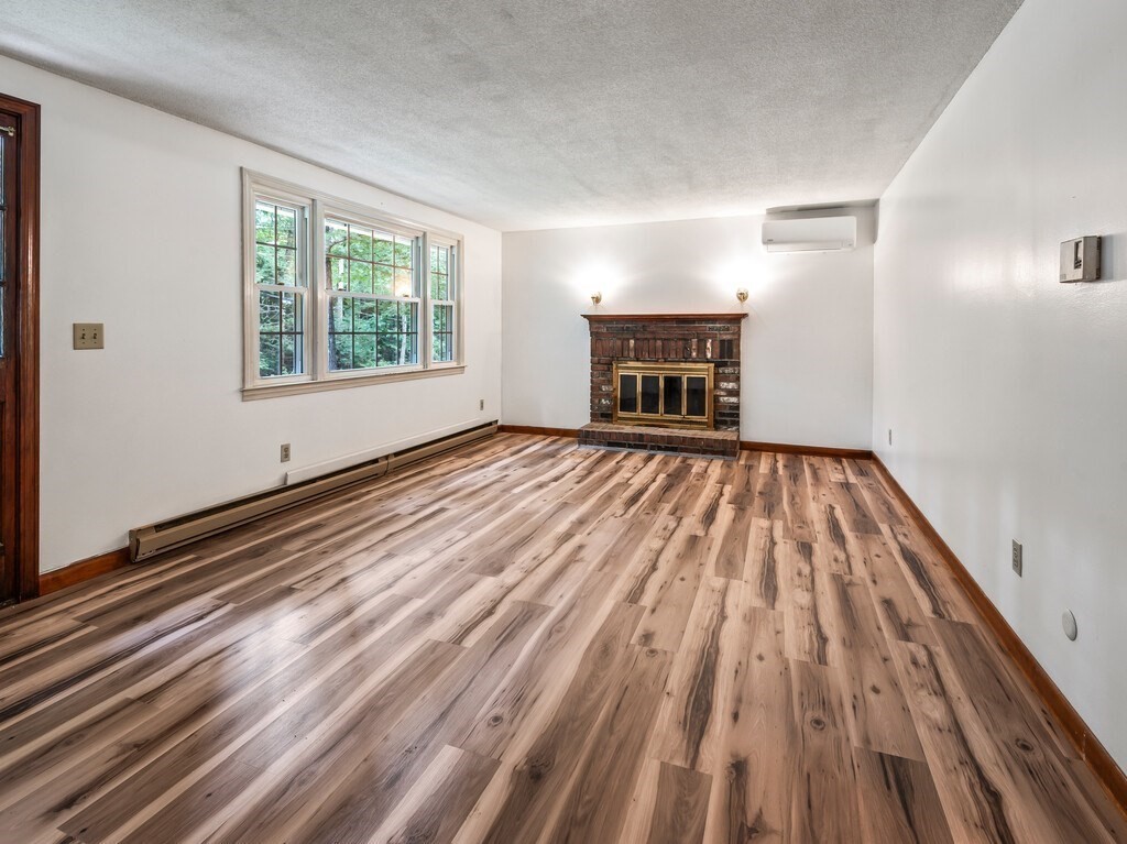 164 Stafford Road Property Photo 3