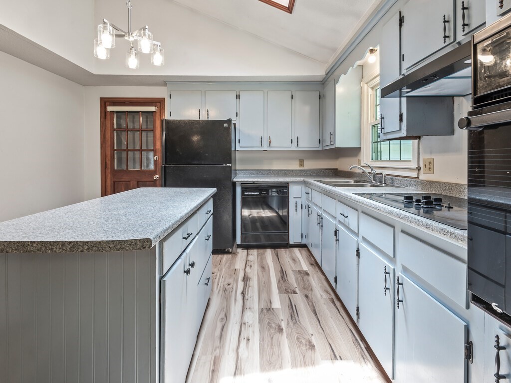 164 Stafford Road Property Photo 11