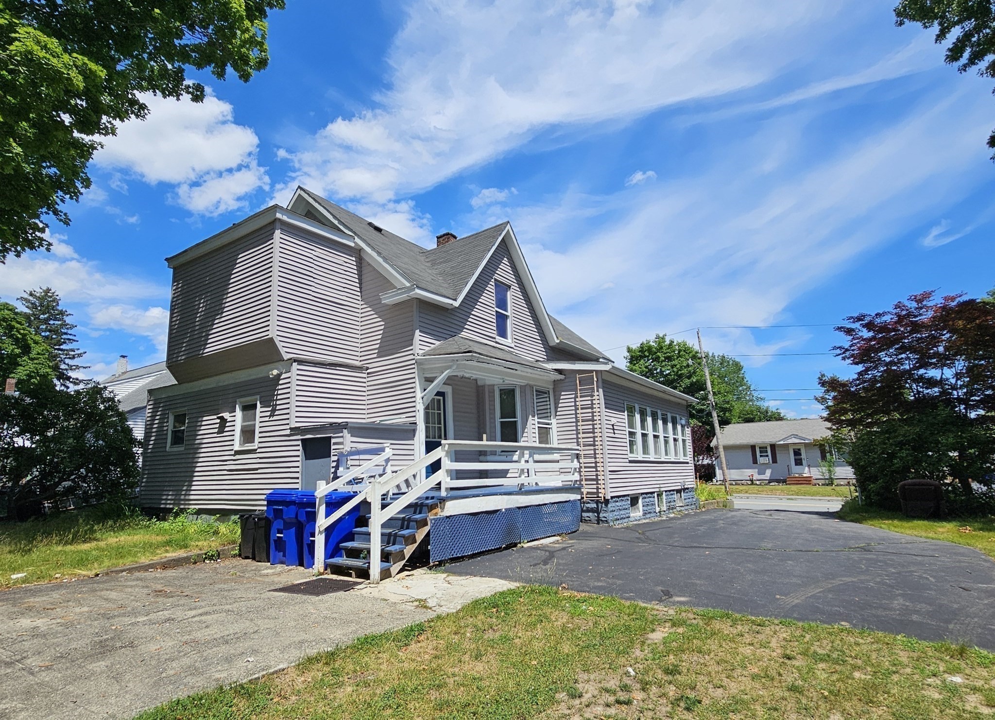 75 Clifford St Property Photo 5