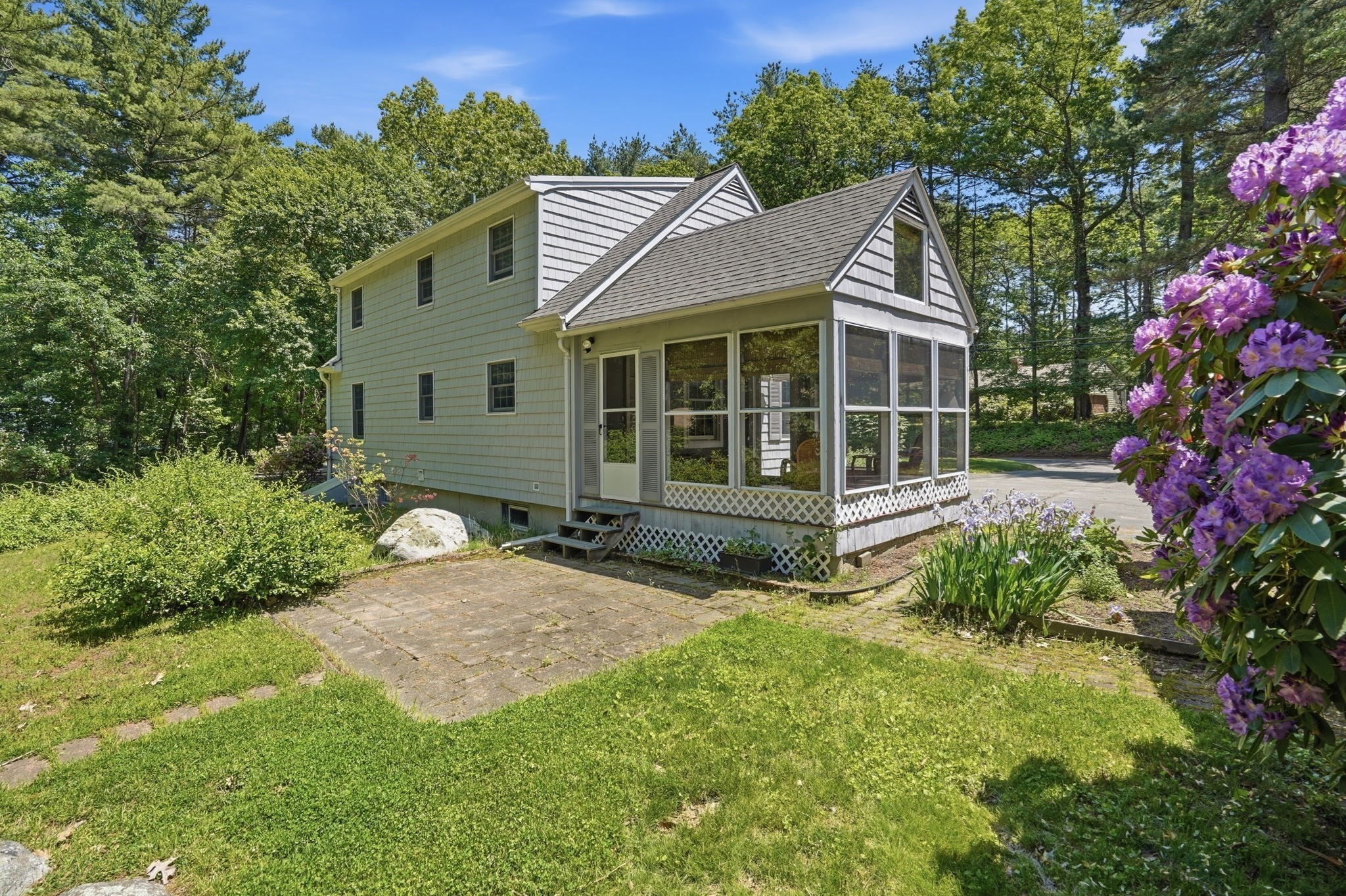 33 Cold Spring Rd Property Photo 3