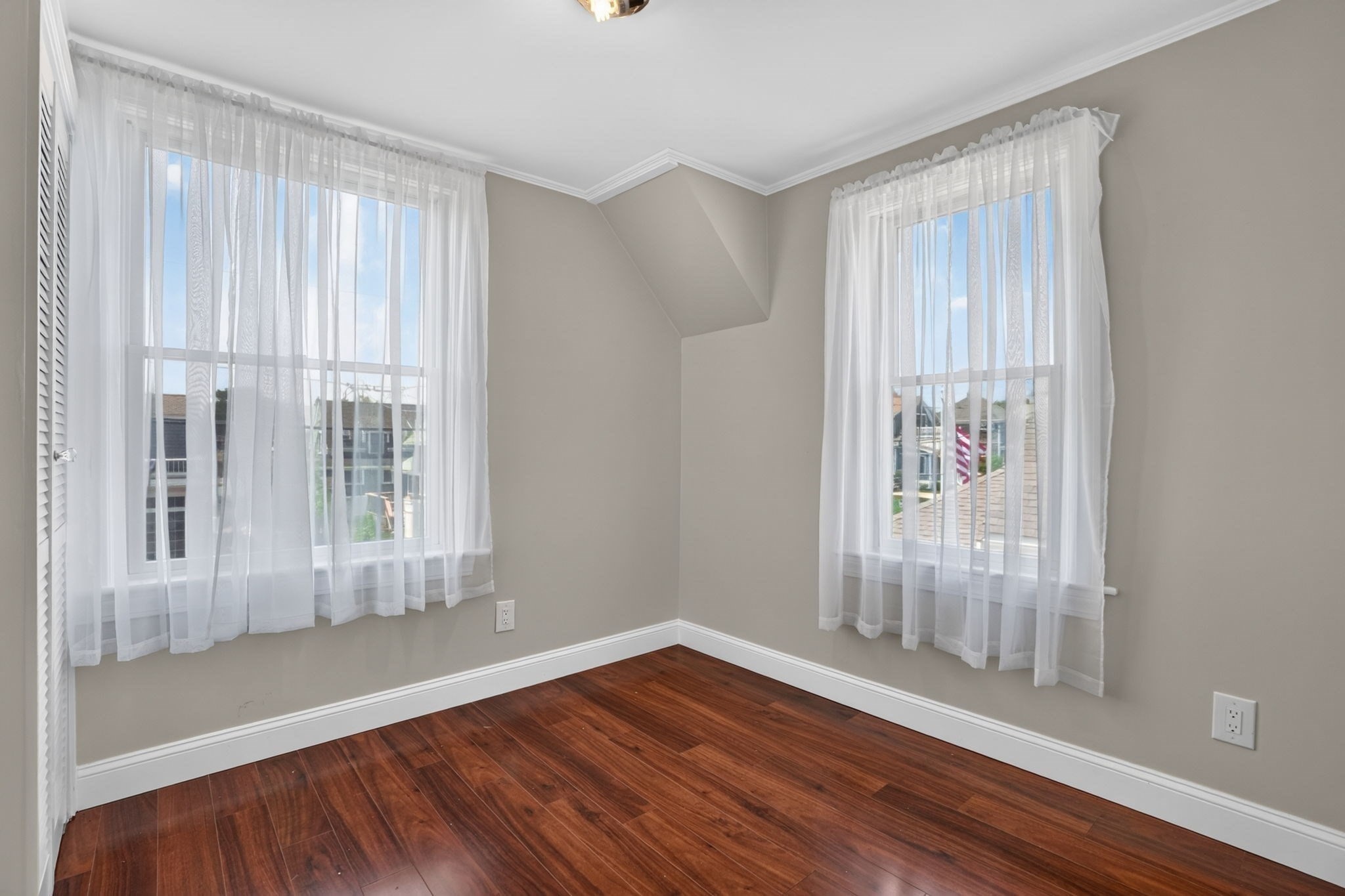 14 Webster Avenue Property Photo 14