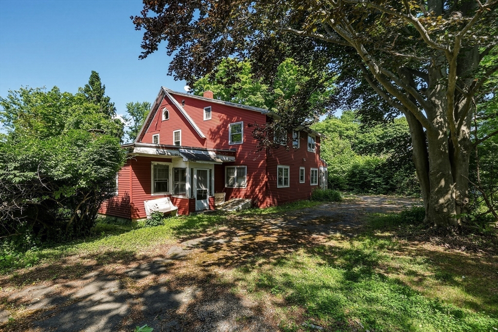 83 Main Street Property Photo 4
