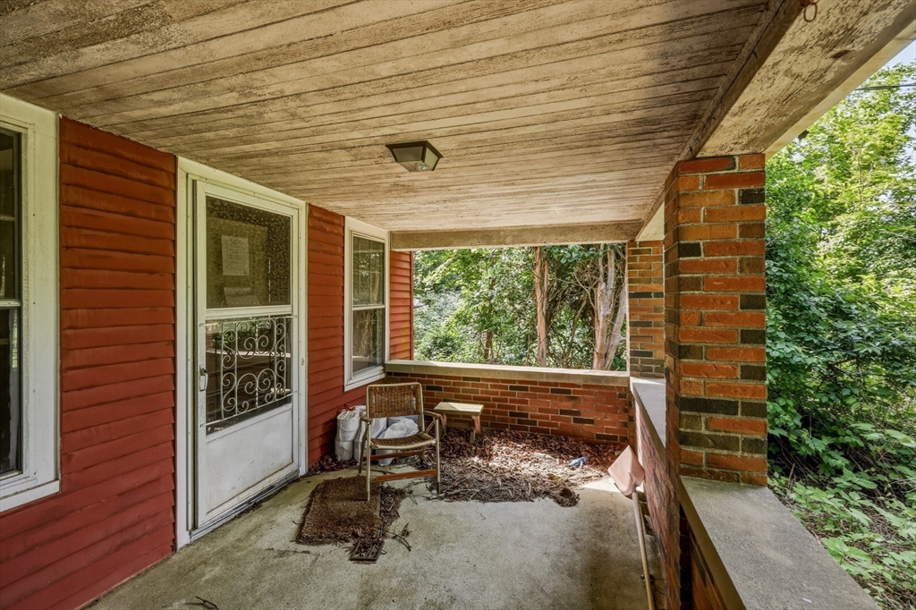 83 Main Street Property Photo 11