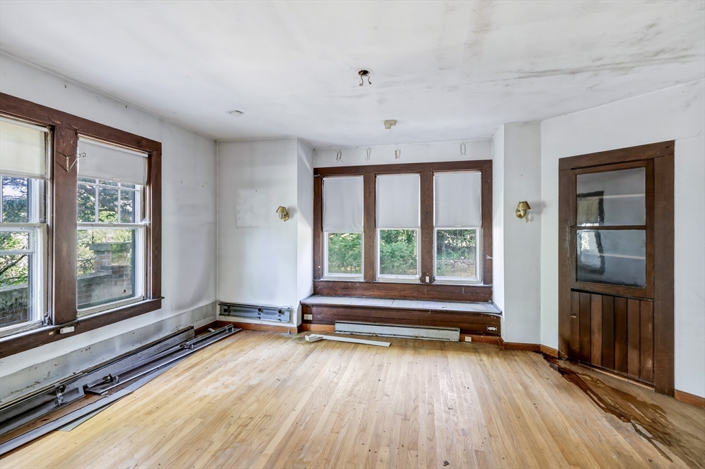 83 Main Street Property Photo 17