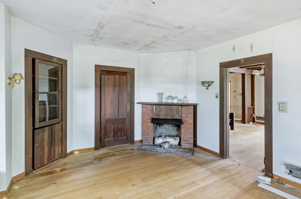 83 Main Street Property Photo 18