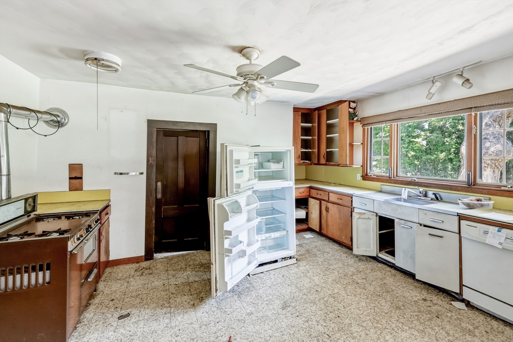 83 Main Street Property Photo 20