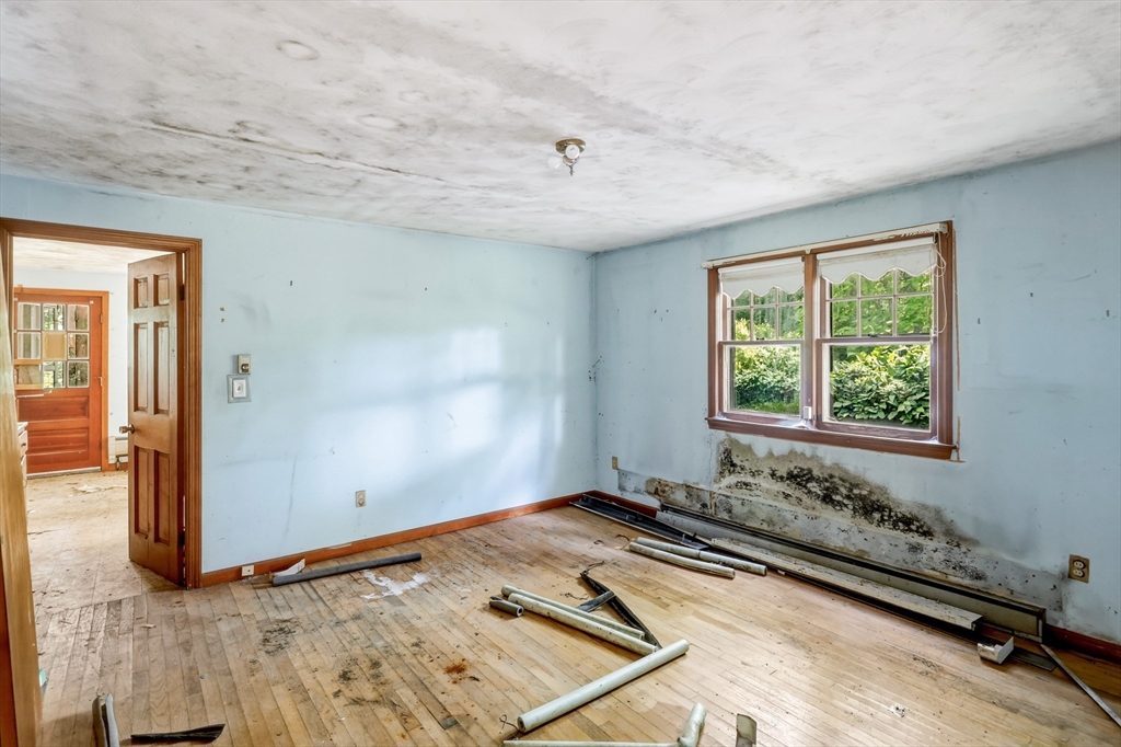 83 Main Street Property Photo 25