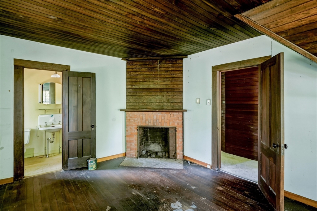 83 Main Street Property Photo 39