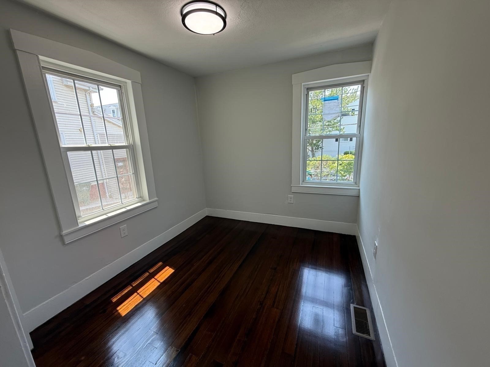 26 Sagamore St Property Photo 12