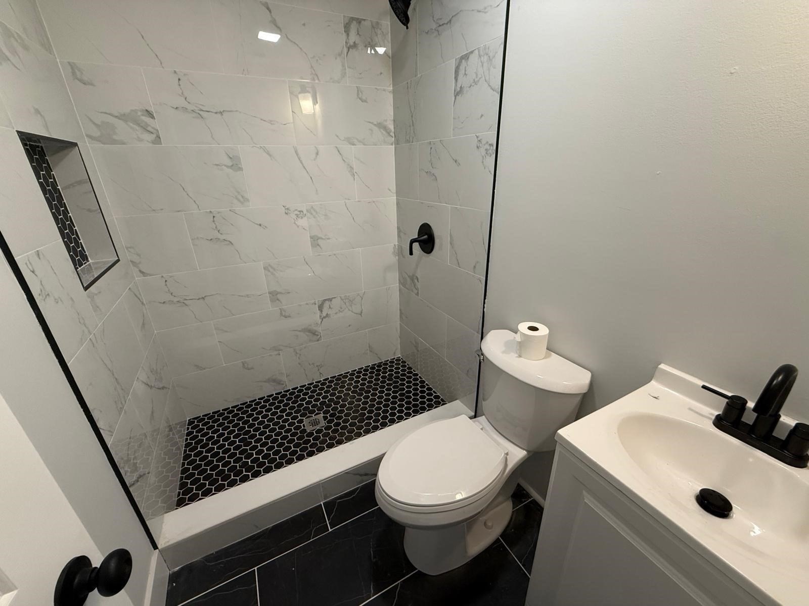26 Sagamore St Property Photo 13