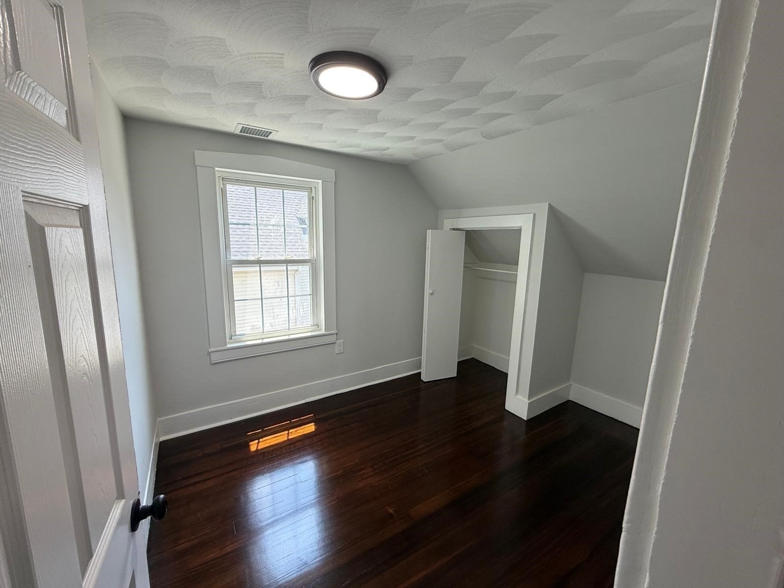 26 Sagamore St Property Photo 18