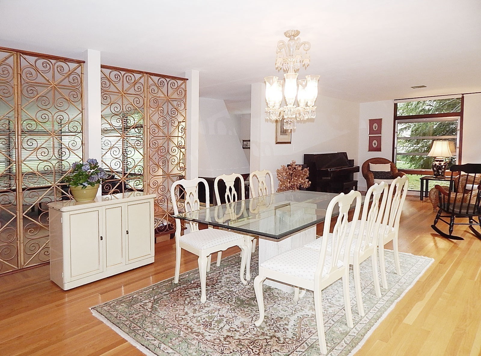 1551 Commonwealth Ave. Property Photo 3