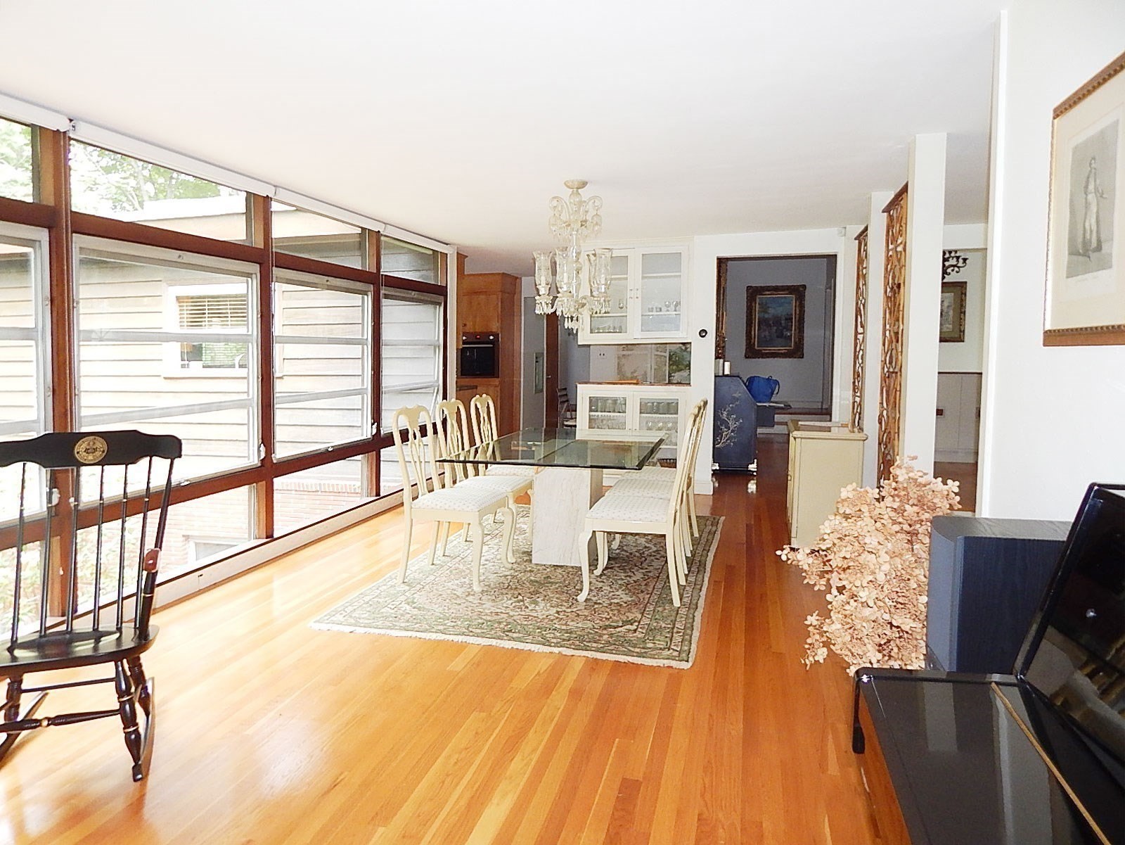 1551 Commonwealth Ave. Property Photo 4