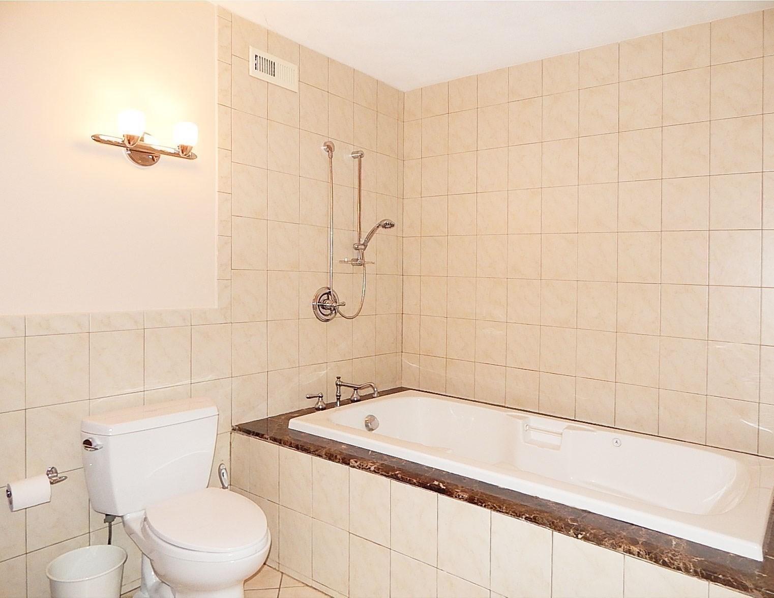 1551 Commonwealth Ave. Property Photo 7