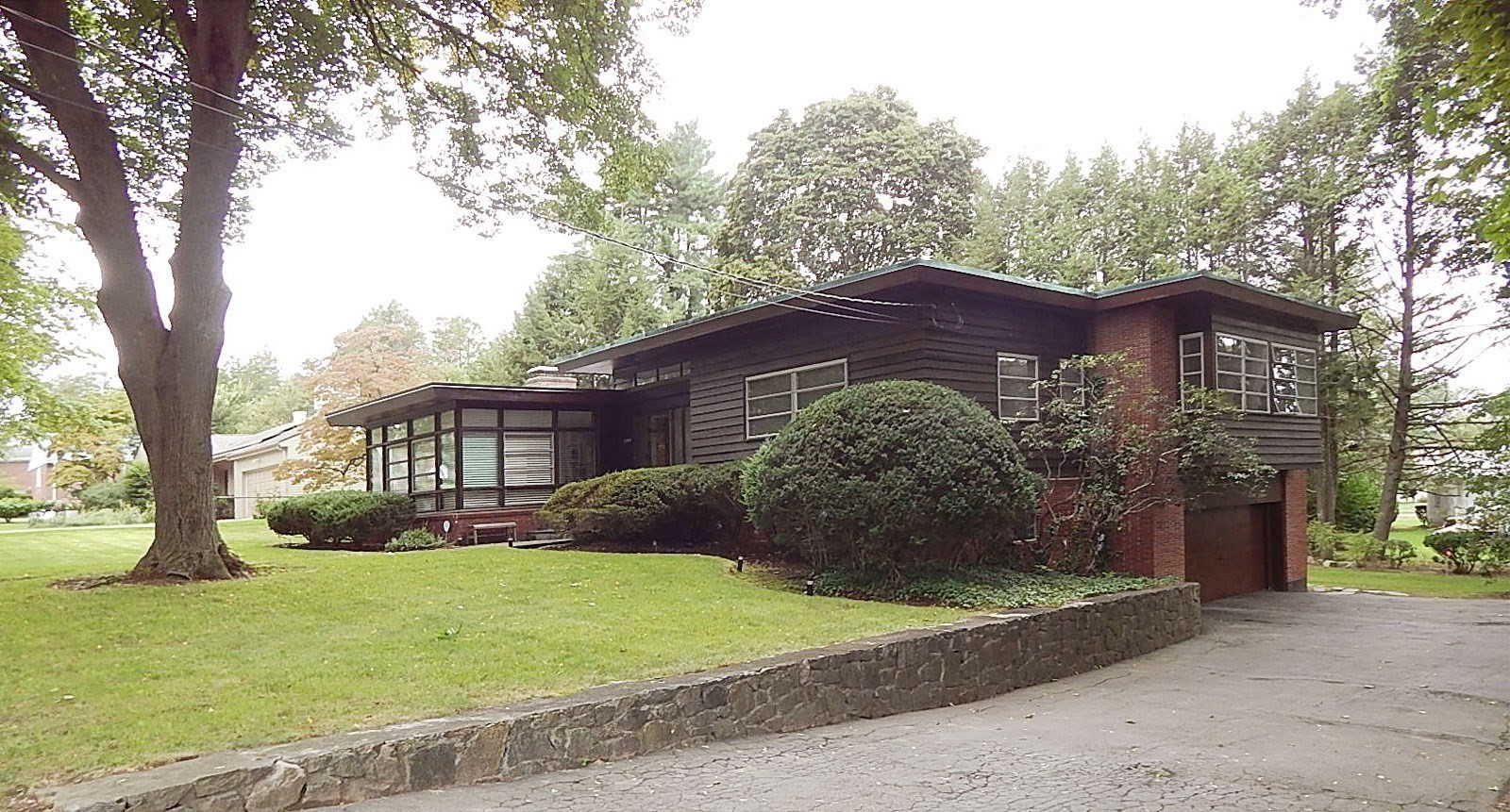 1551 Commonwealth Ave. Property Photo 10