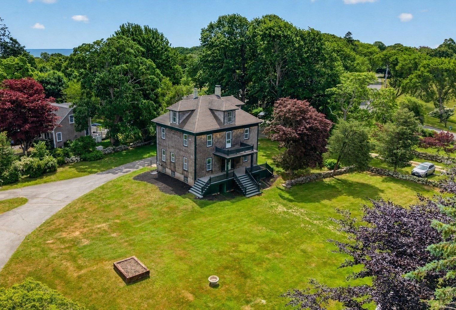 5 North Ln Property Photo 4