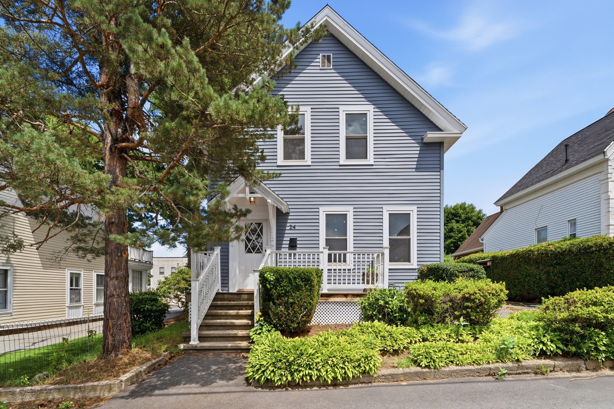 24 Marblehead St Property Photo 1