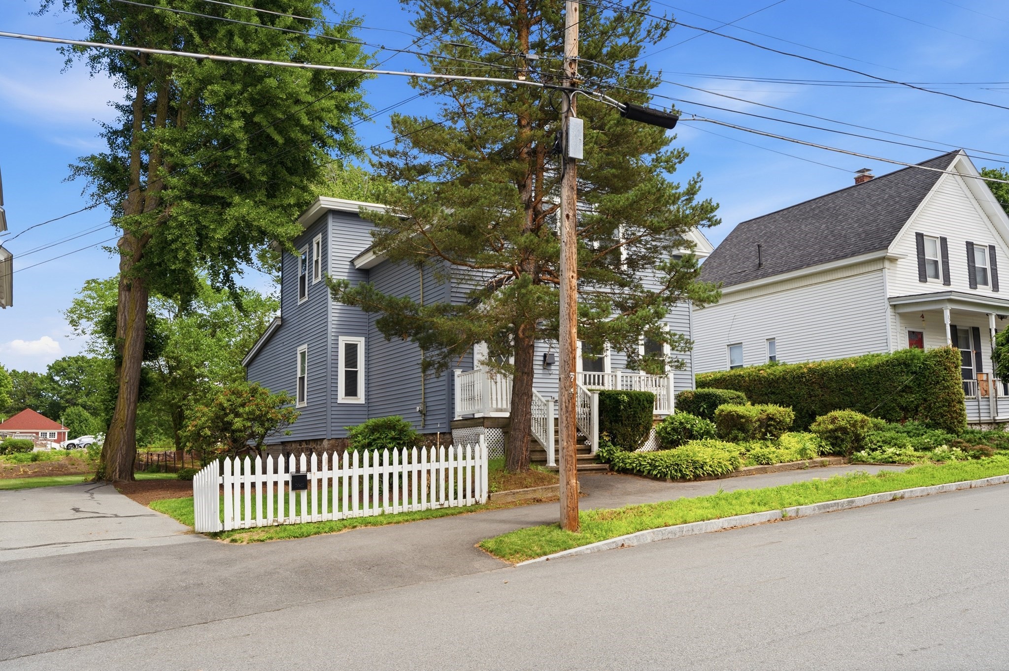 24 Marblehead St Property Photo 2