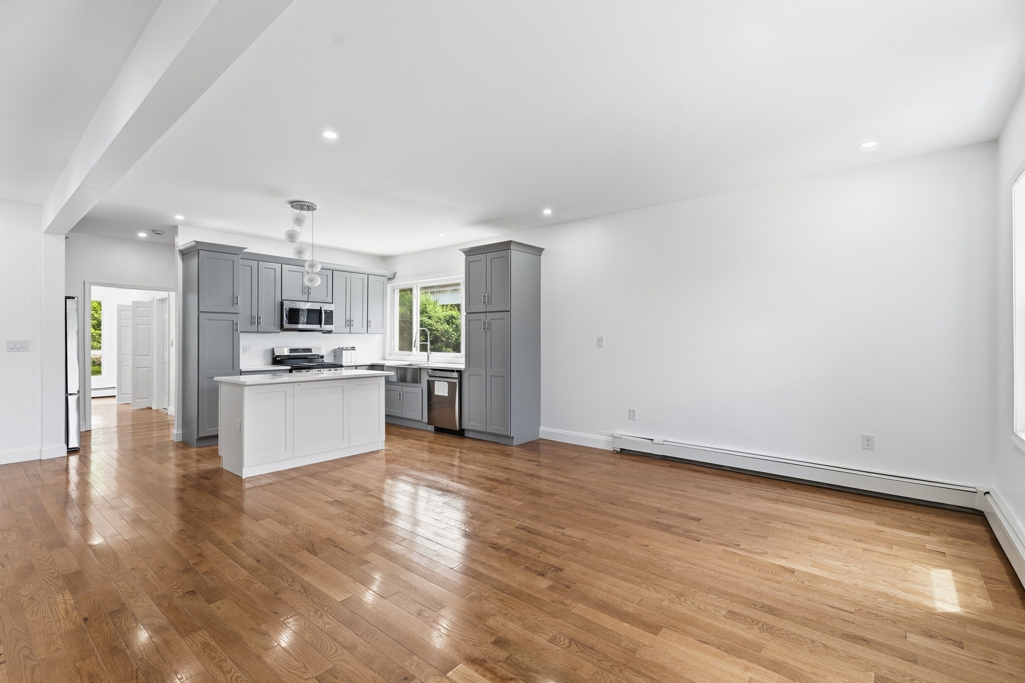 24 Marblehead St Property Photo 9