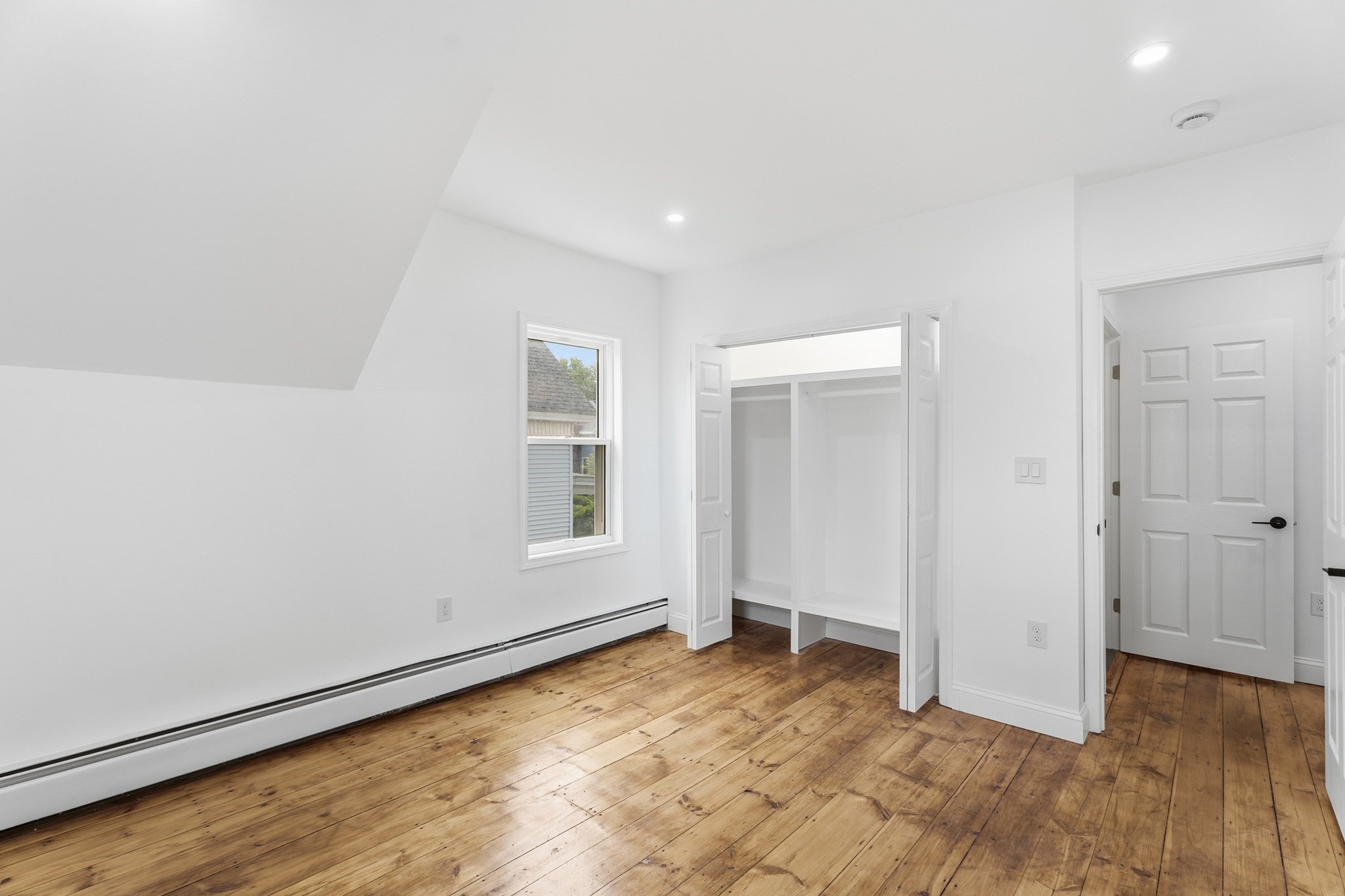 24 Marblehead St Property Photo 26