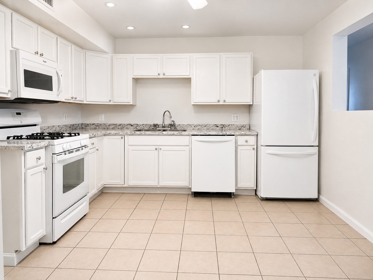 526 Third St # 3 Property Photo 1