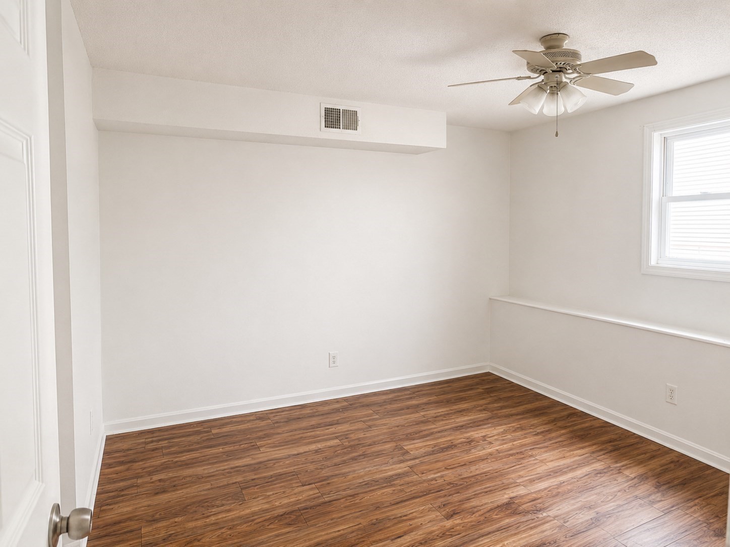 526 Third St # 3 Property Photo 5