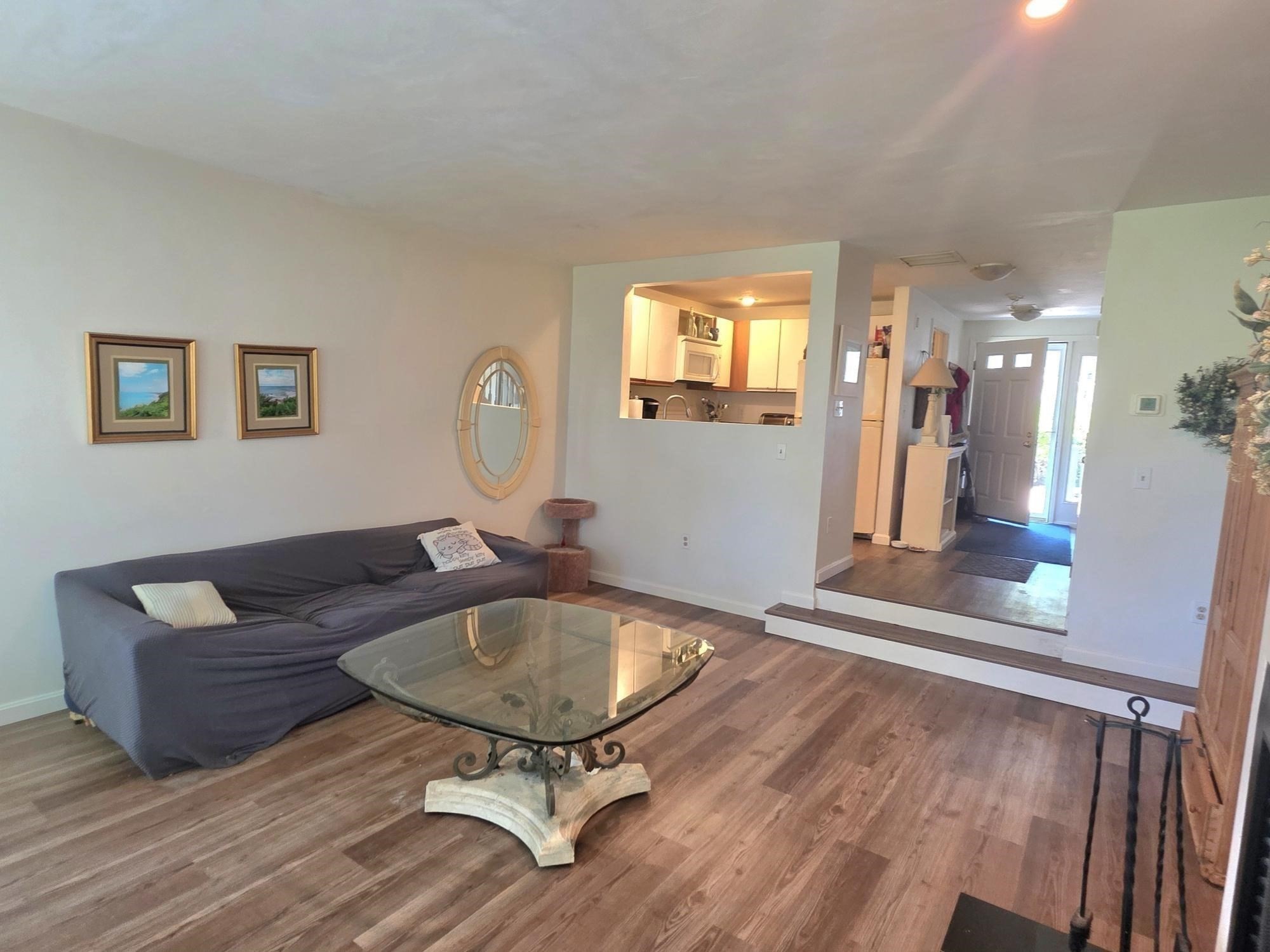 16 Westcliff Dr # 16 Property Photo 7