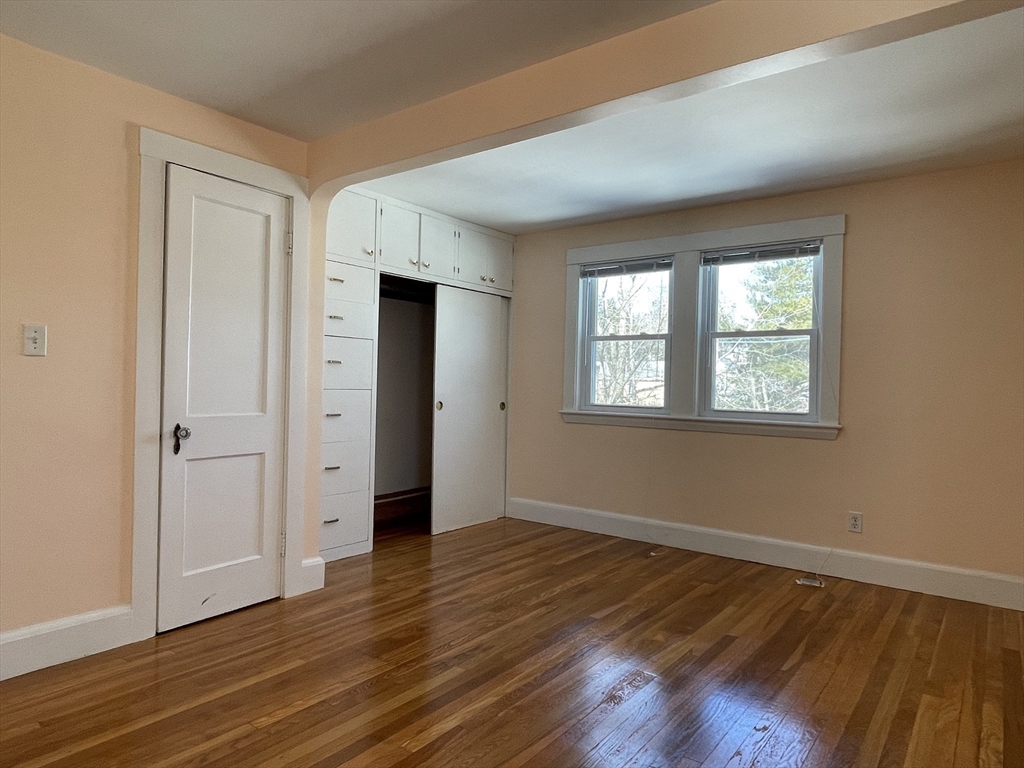 139 Oakdale Rd Property Photo 12