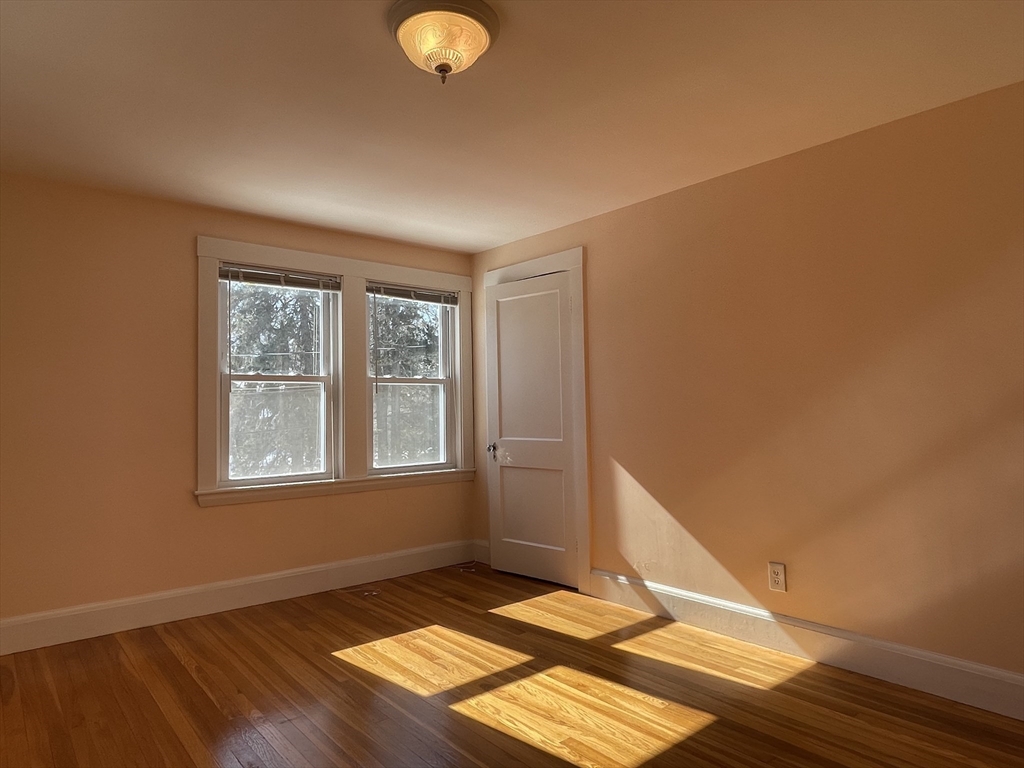 139 Oakdale Rd Property Photo 18