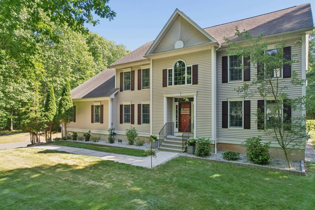 203 Maple St