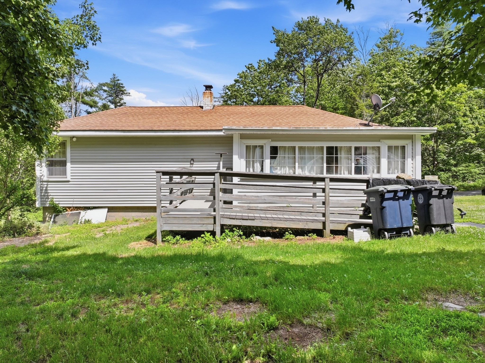 78 Blackmer Rd Property Photo 4