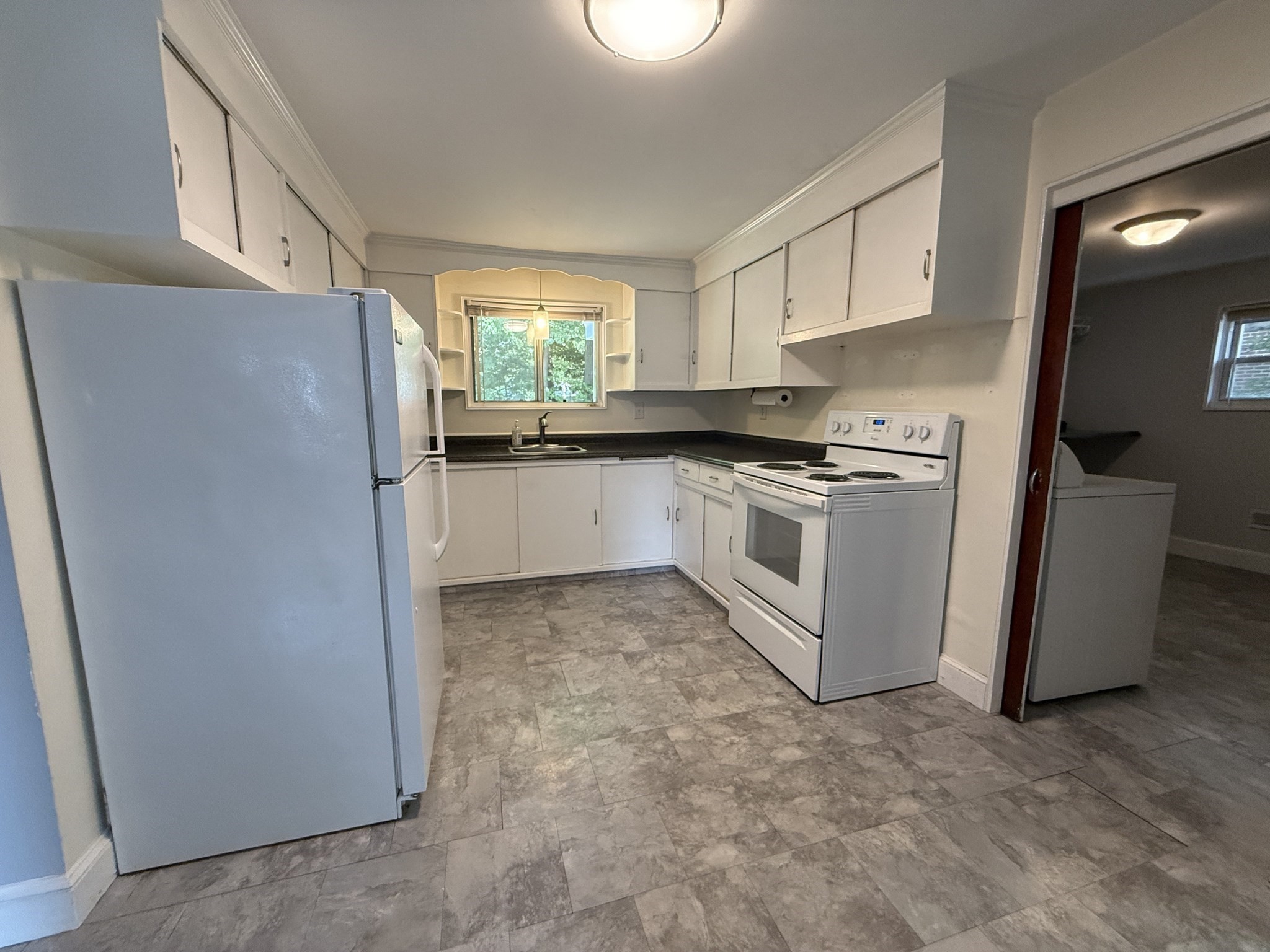 36 Fifth Avenue Property Photo 7