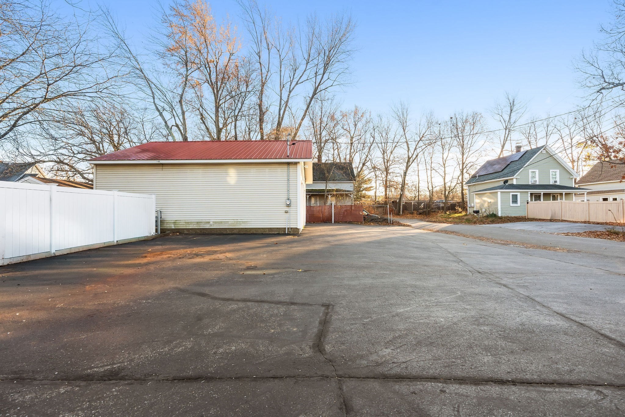 381 Summer Street Property Photo 34