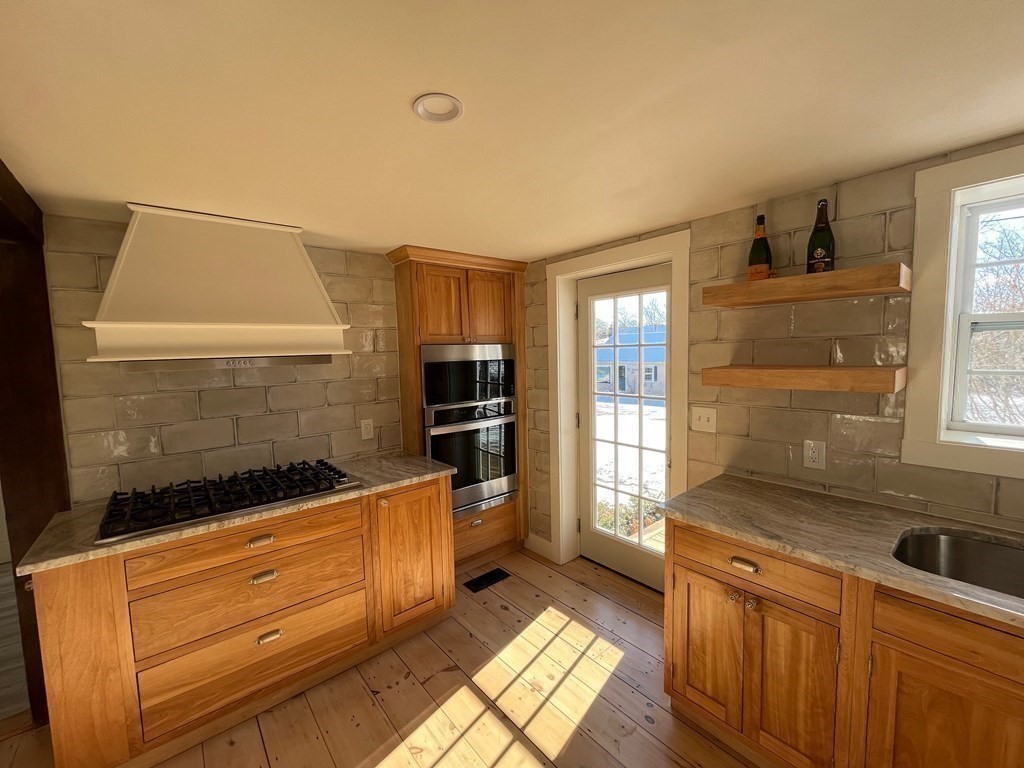 30 Court Street Property Photo 9