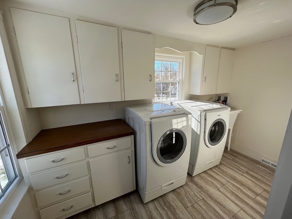 30 Court Street Property Photo 15