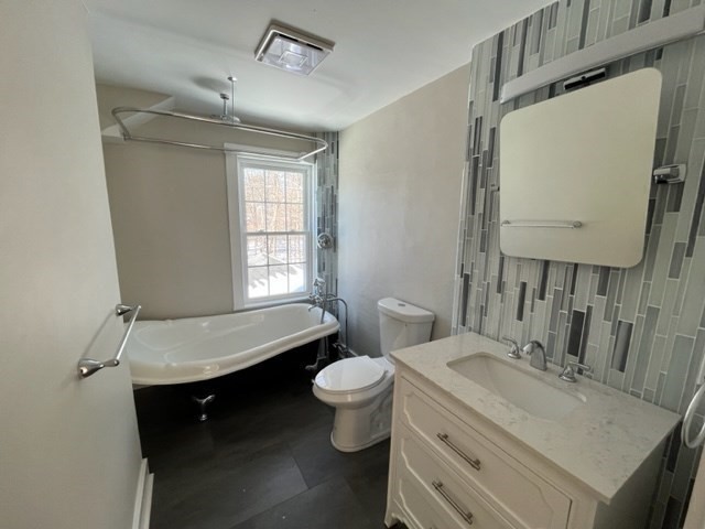 30 Court Street Property Photo 16
