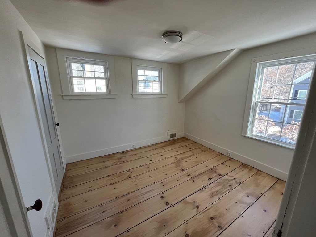 30 Court Street Property Photo 23