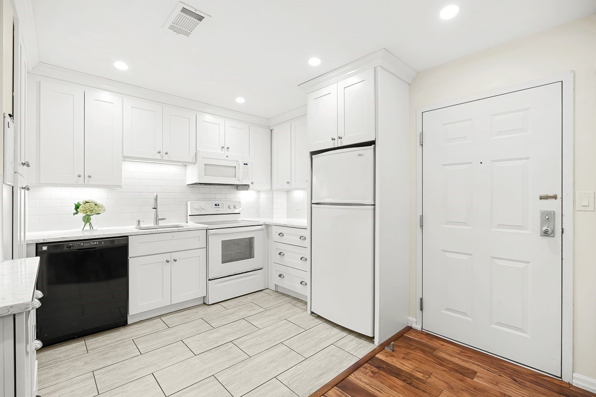 666 Main Street # 315 Property Photo 14