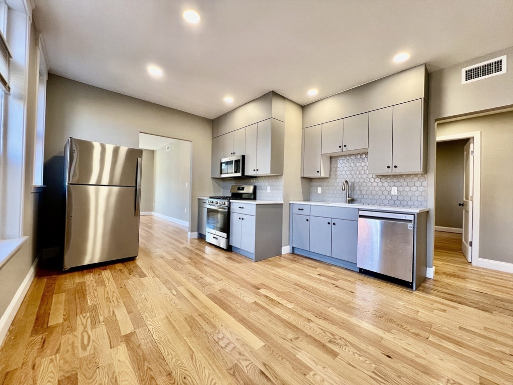 1914 Beacon St # 2 Property Photo 1