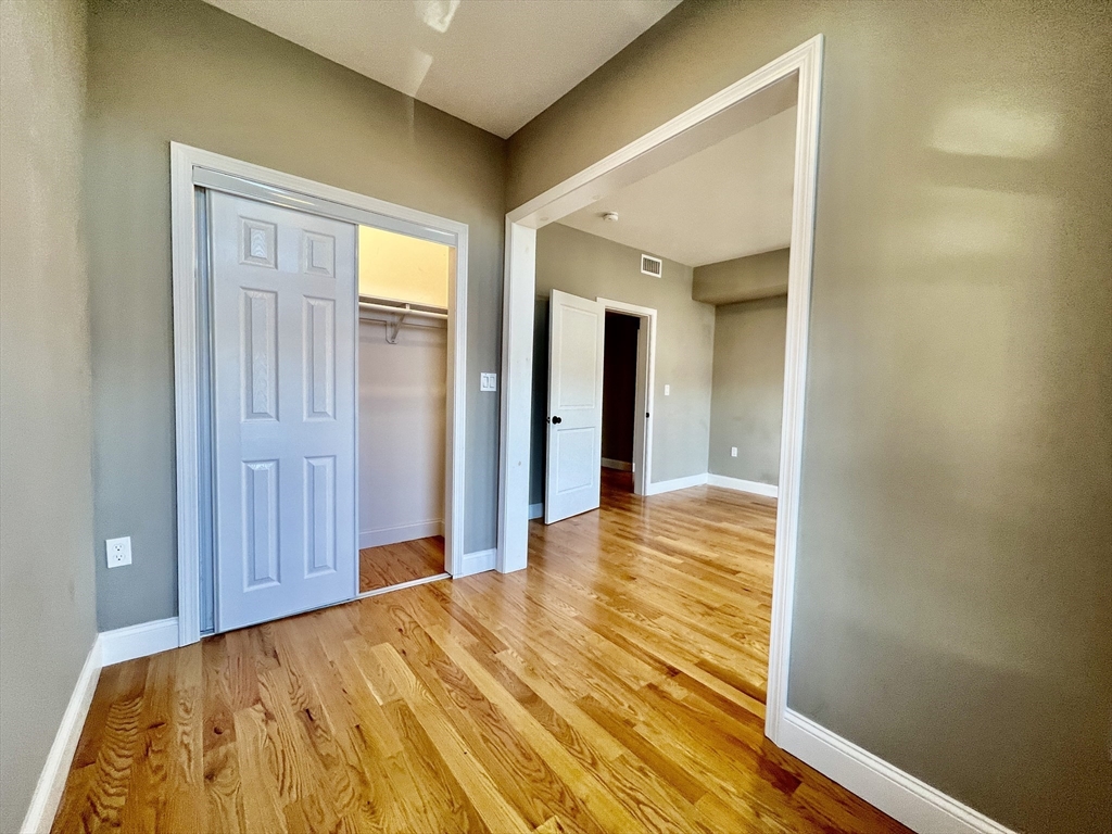 1914 Beacon St # 2 Property Photo 5