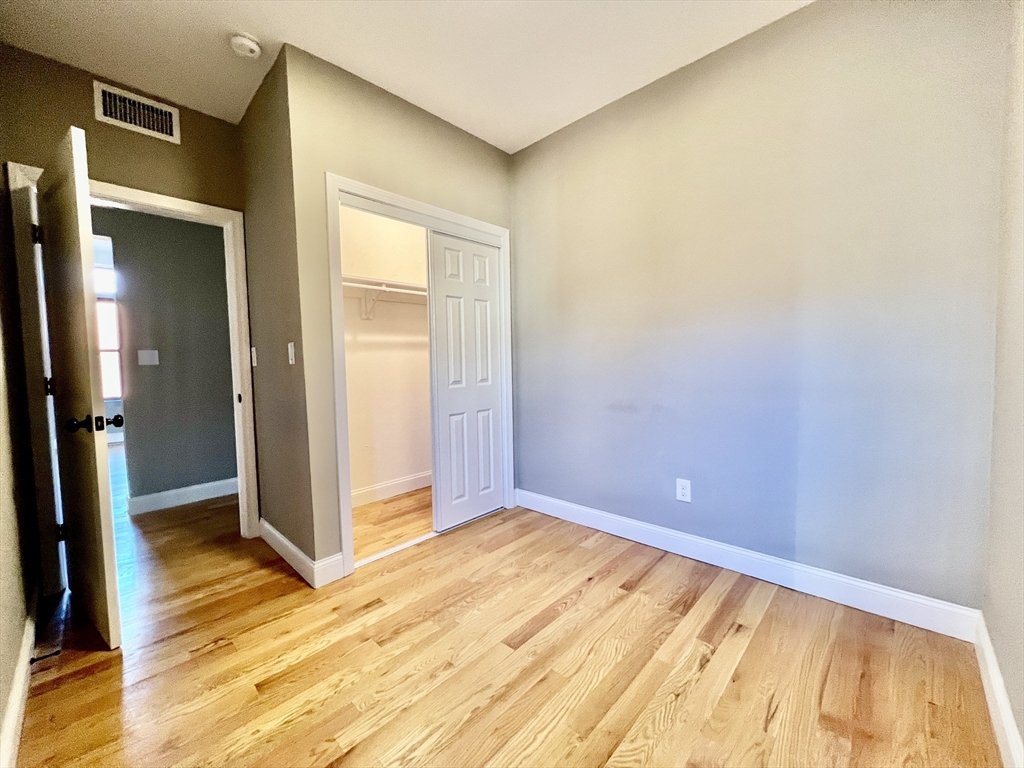 1914 Beacon St # 2 Property Photo 10