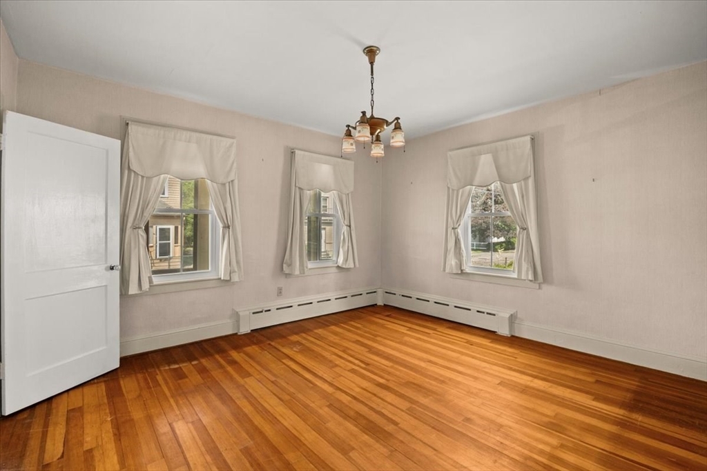 59 Park St Property Photo 9