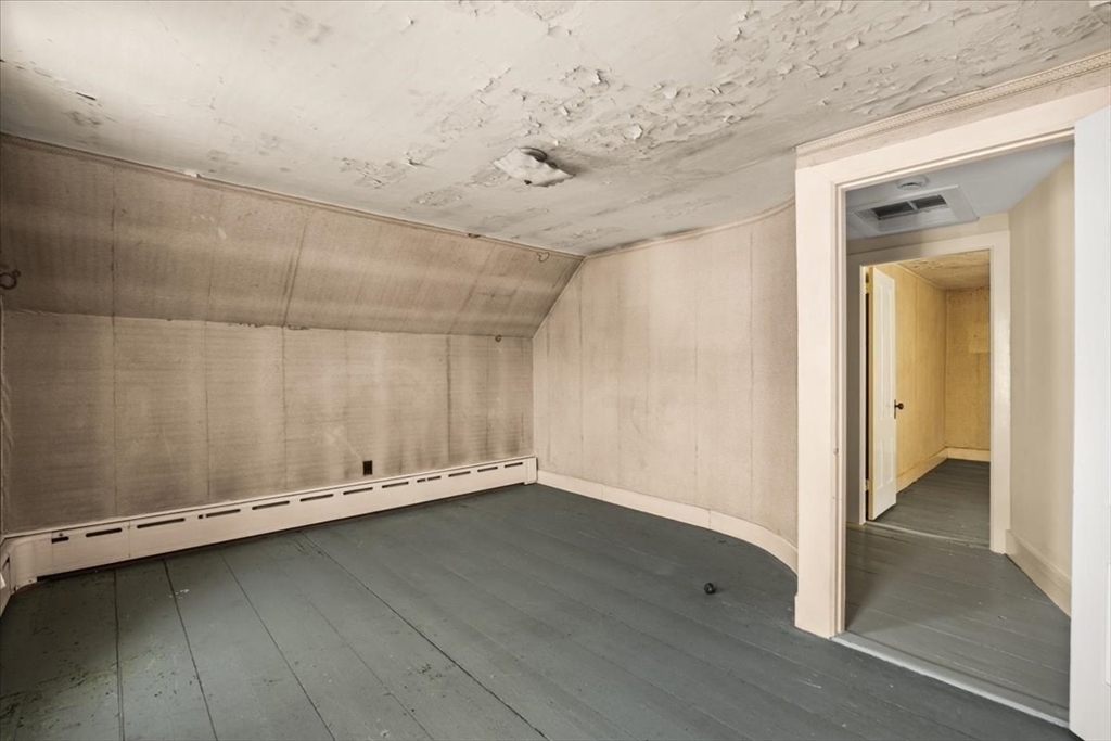 59 Park St Property Photo 30