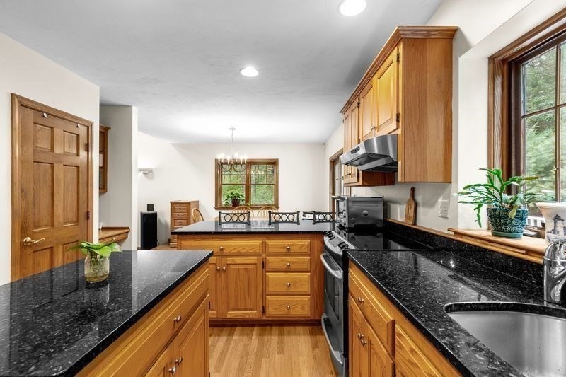 270 Rocky Pond Rd Property Photo 11