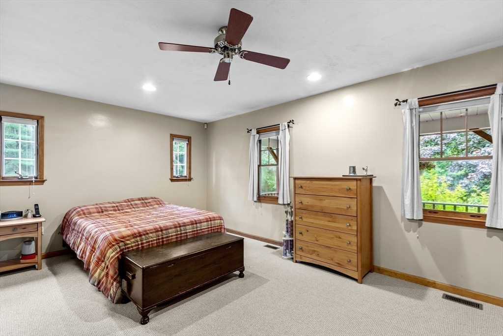 270 Rocky Pond Rd Property Photo 18